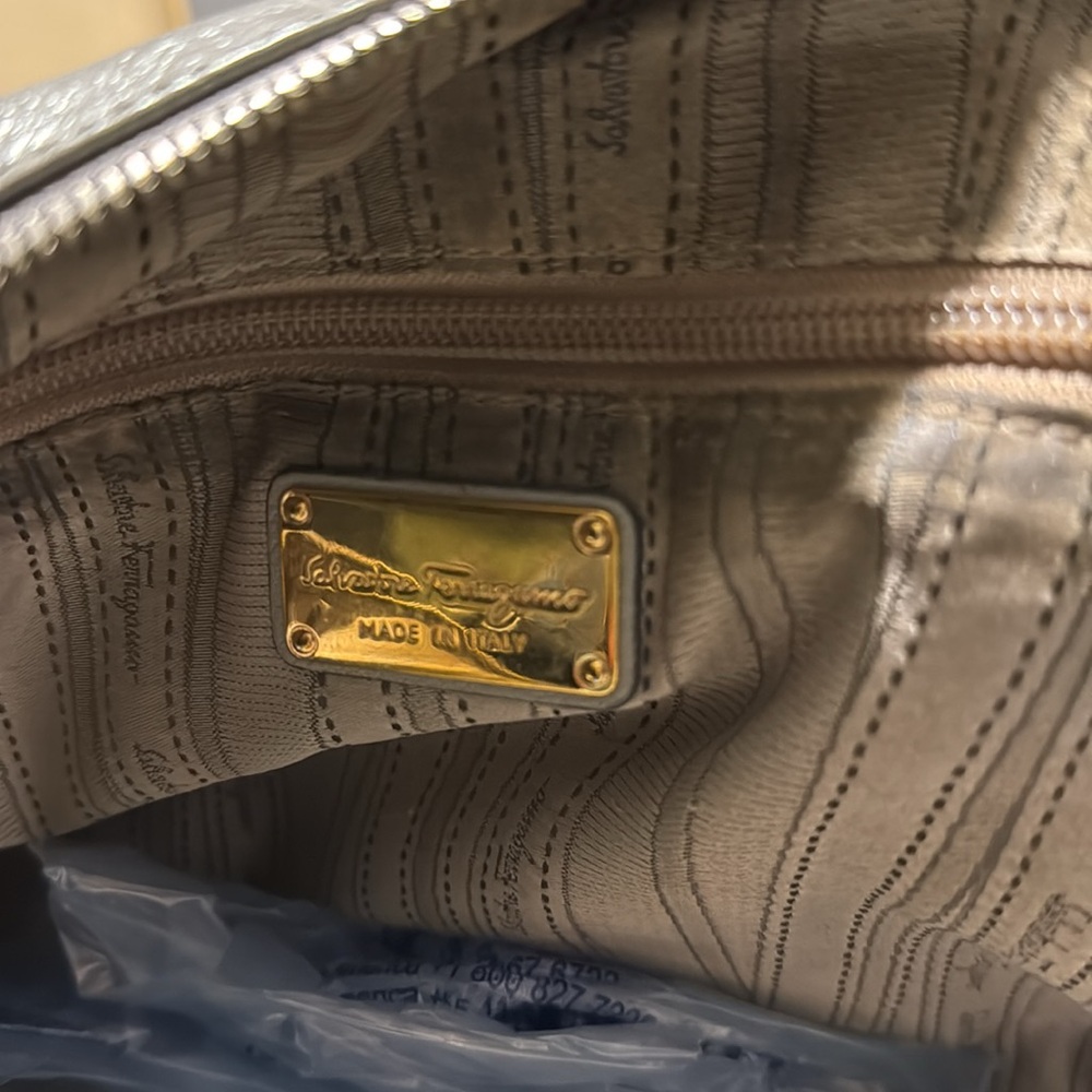 Salvatore Ferragamo women leath gray purse has rubbed spot as shown 16/9 inches - Picture 5 of 7
